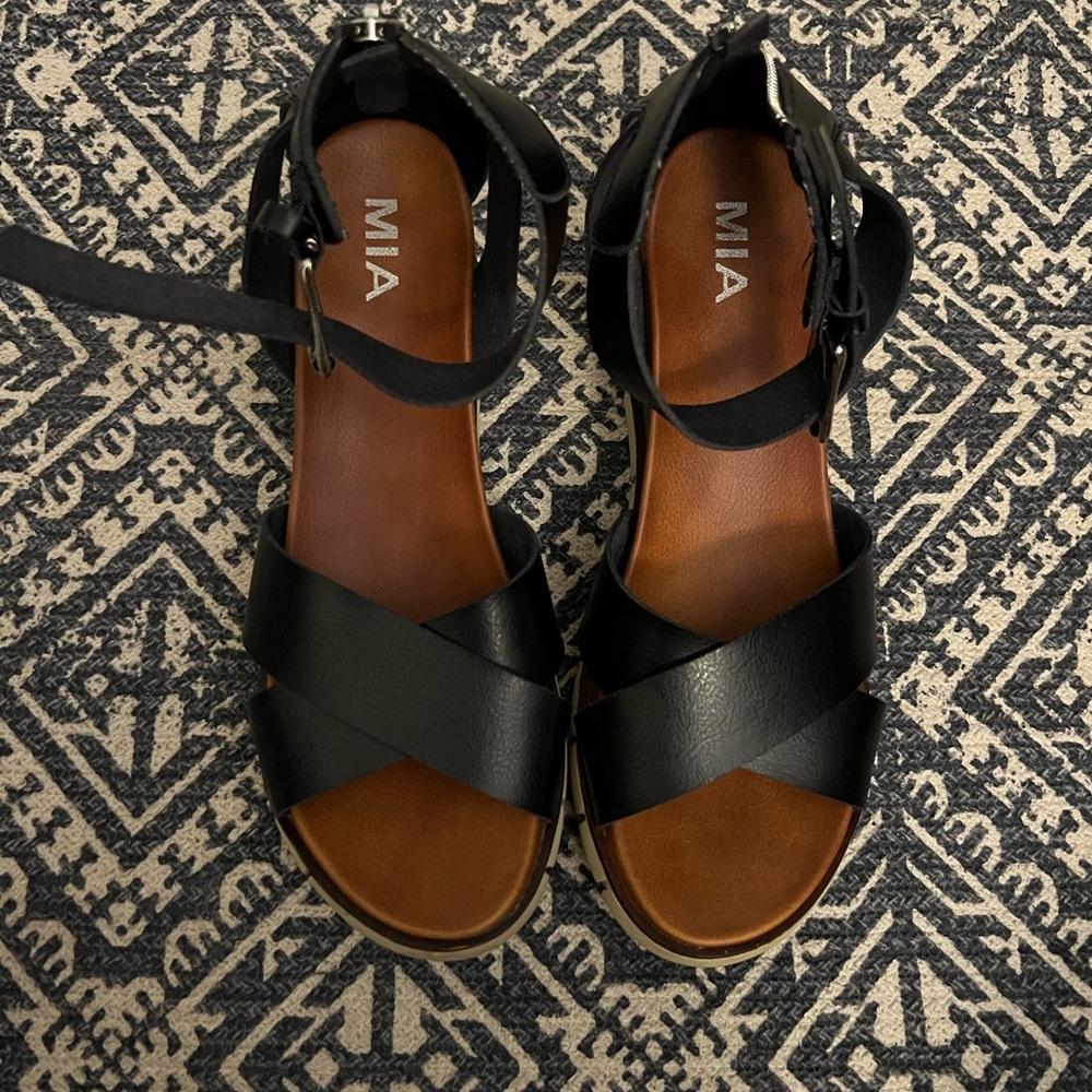 MIA HEELS